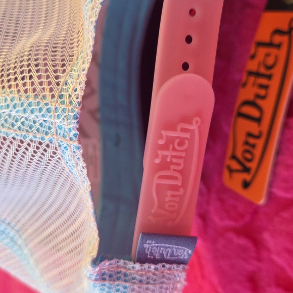 NWT Von Dutch Iridescent Pink, Purple And Blue Trucker Style Baseball Hat - Picture 4 of 6